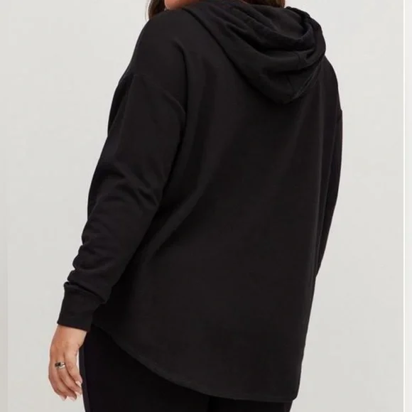 Relaxed Ultra Soft Fleece Drop Shoulder Hoodie Loose Bottom Torrid 2 Black - Picture 2 of 8